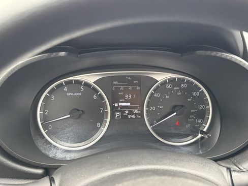 Used 2025 Nissan Versa S w/ Trunk Package FWD image 21