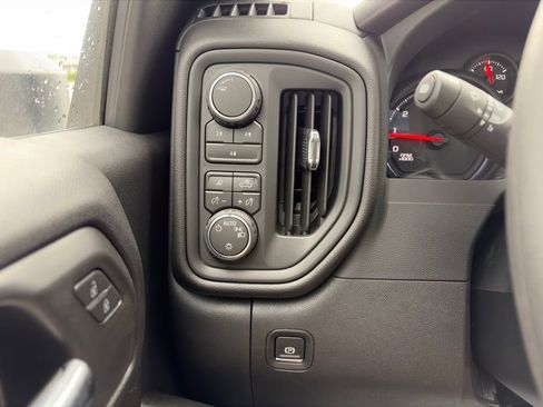 Used 2026 Chevrolet Silverado 2500 W/T w/ WT/CX Safety Package AWD/4WD image 12