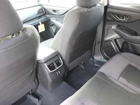 Used 2025 Subaru Outback Premium w/ Popular Package #1A image 18