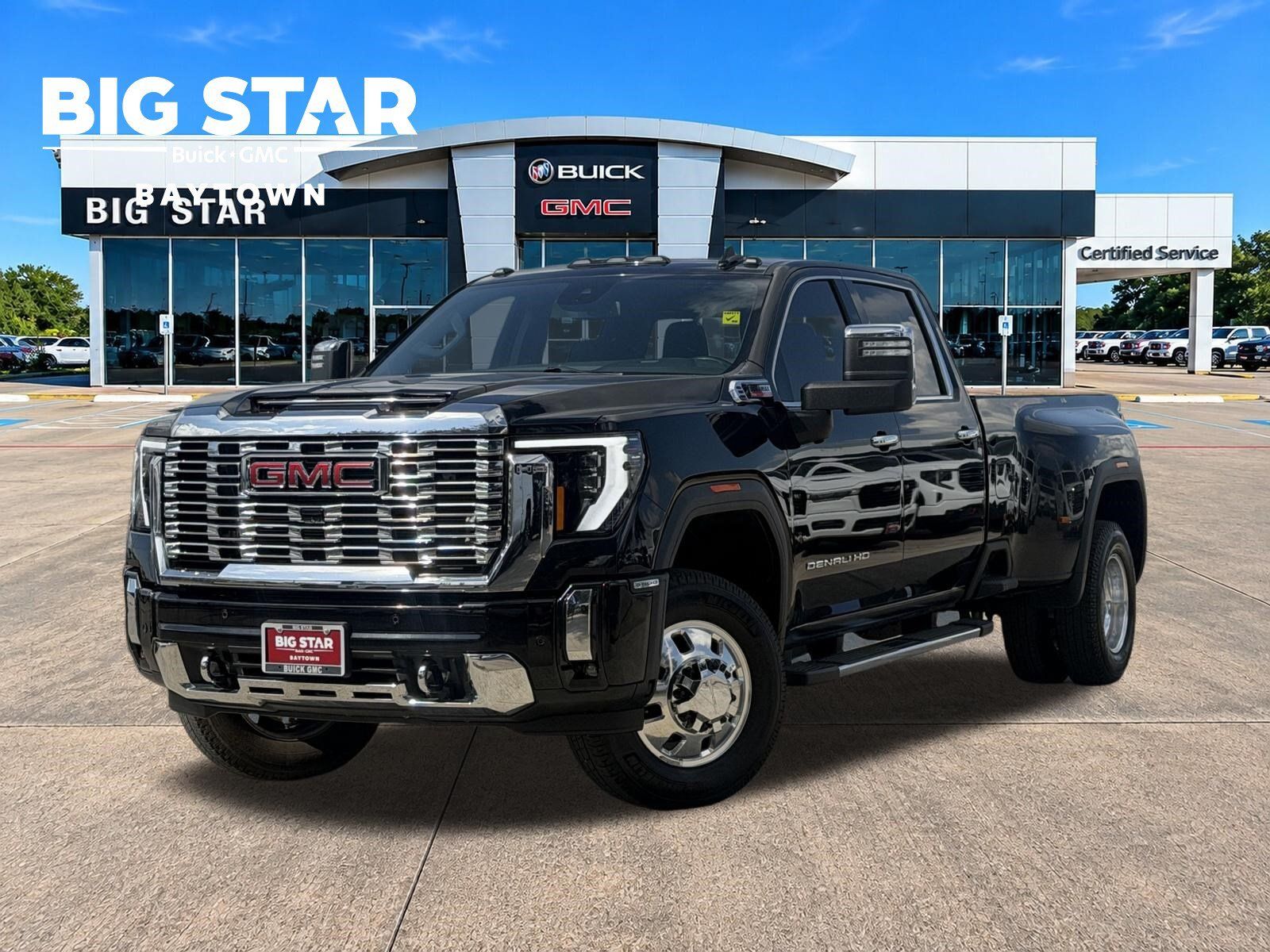 Used 2025 GMC Sierra 3500 Denali AWD/4WD image 1