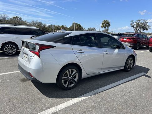 Used 2020 Toyota Prius XLE image 7