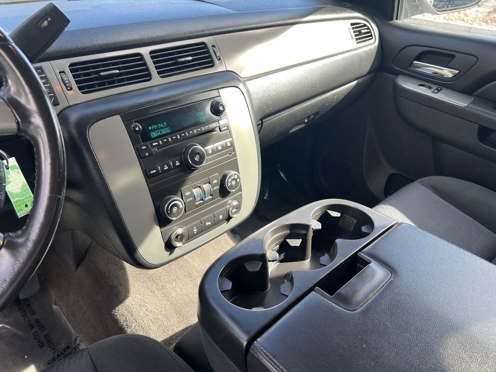 Used 2011 Chevrolet Avalanche LS AWD/4WD image 7