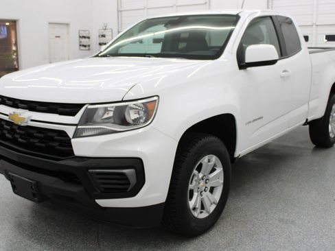 Used 2022 Chevrolet Colorado LT w/ Fleet Safety Package RWD image 3