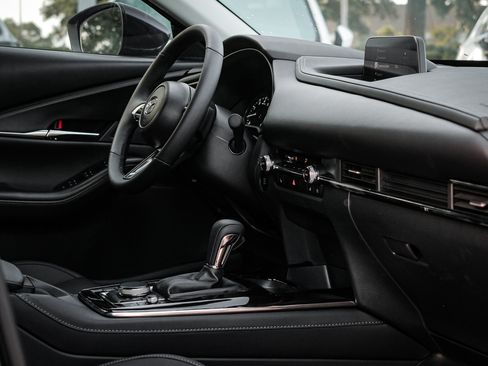 Used 2025 MAZDA CX-30 AWD 2.5 S w/ Preferred Package image 35