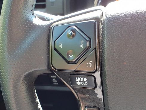 Used 2024 Toyota 4Runner TRD Off-Road image 28