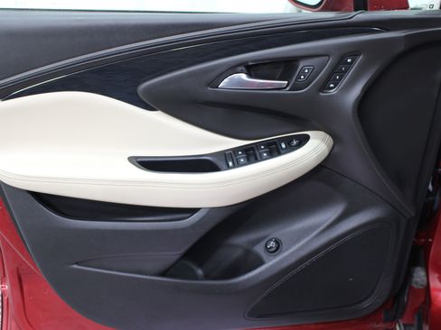 Used 2017 Buick Envision Essence image 6