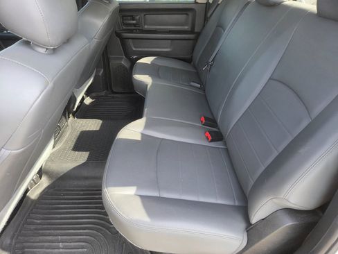 Used 2018 RAM 1500 Tradesman w/ Chrome Appearance Group AWD/4WD image 10