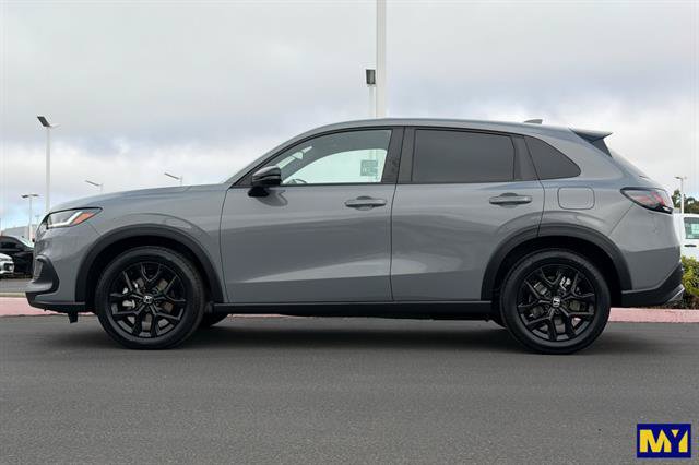 Used 2025 Honda HR-V Sport image 7