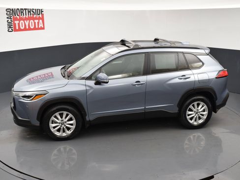 Used 2023 Toyota Corolla Cross LE w/ Moonroof Package AWD/4WD image 19