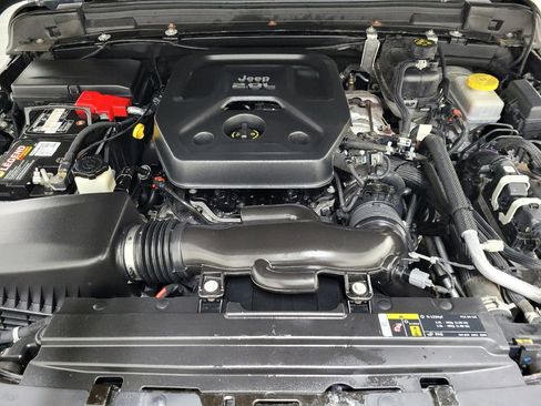 Used 2018 Jeep Wrangler Unlimited Sport AWD/4WD image 30