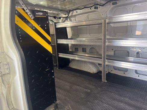 Used 2020 Ford Transit 250 Low Roof RWD image 16
