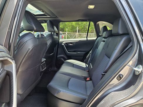 Used 2022 Toyota RAV4 XSE AWD/4WD image 13