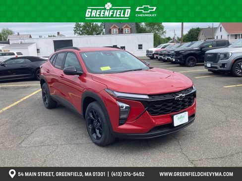 New 2026 Chevrolet Trax LT w/ Midnight Edition FWD image 1
