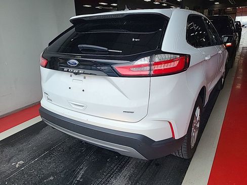 Used 2021 Ford Edge SEL image 3