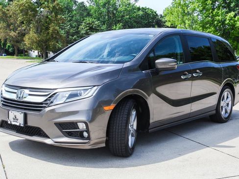 Used 2019 Honda Odyssey EX-L image 3