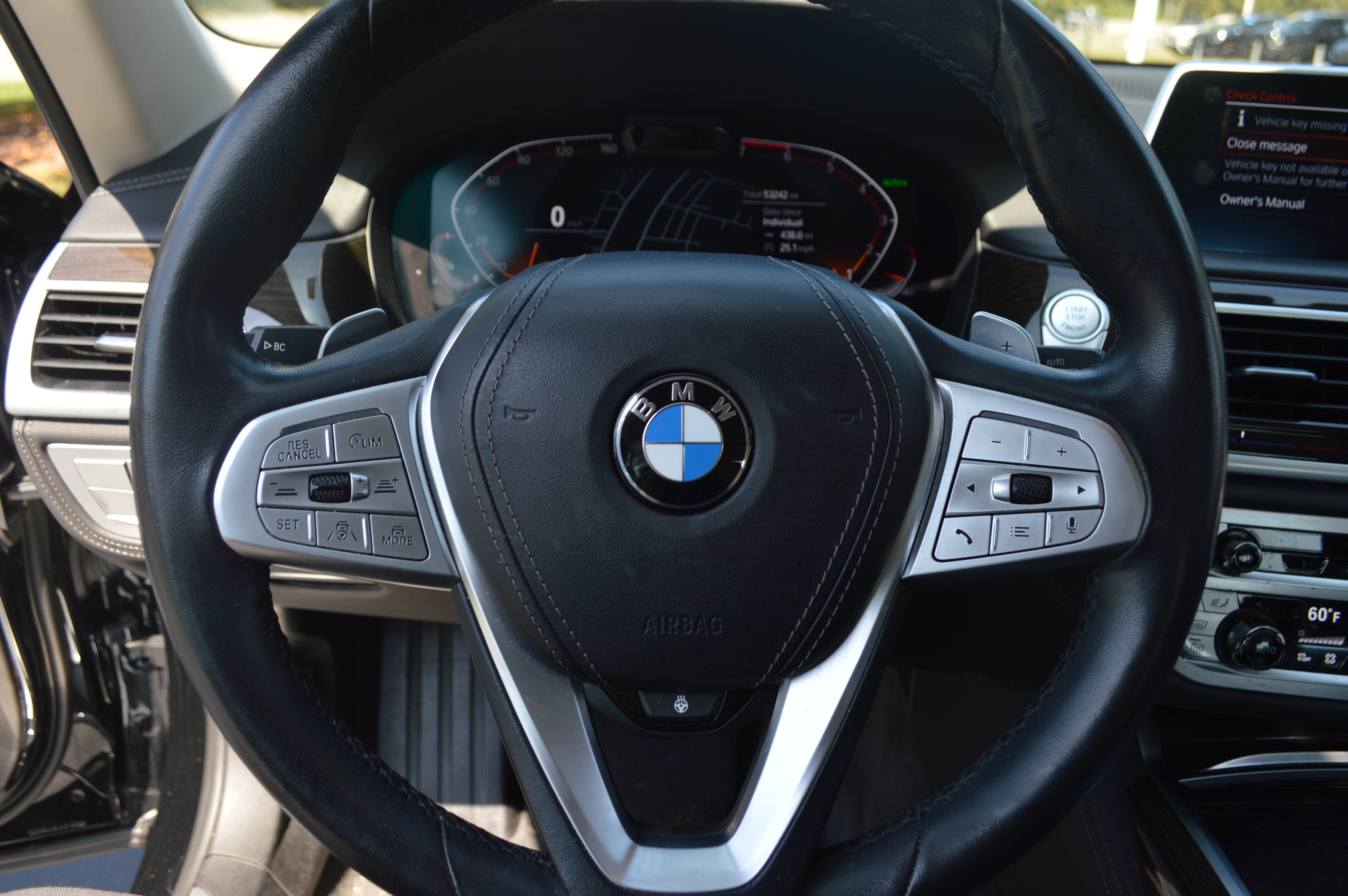 Used 2022 BMW 750i xDrive w/ Executive Package AWD/4WD image 14