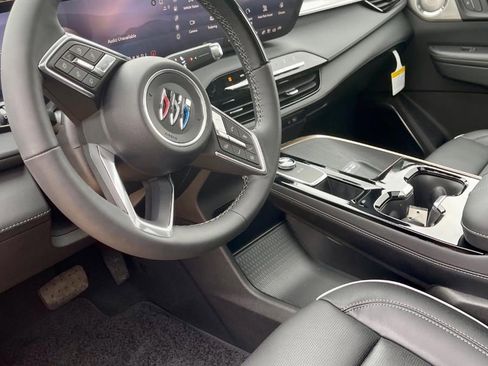 New 2026 Buick Enclave Avenir w/ Super Cruise Package image 9