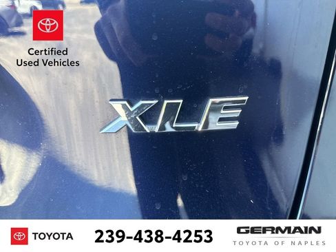 Used 2023 Toyota RAV4 XLE Premium FWD image 8