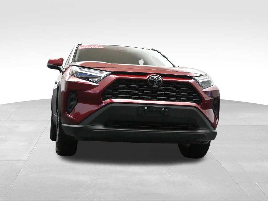 Used 2022 Toyota RAV4 XLE AWD/4WD image 27