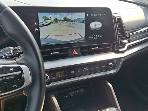 Certified 2023 Kia Sportage EX FWD image 19