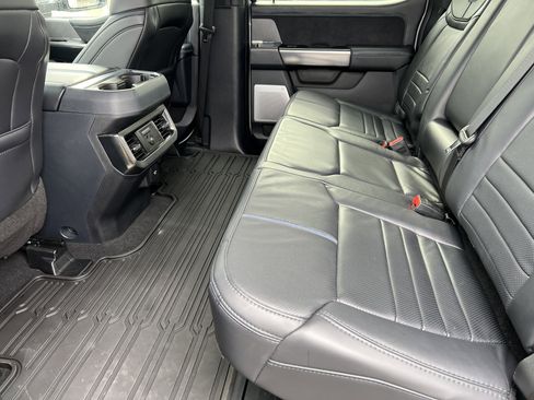 Used 2025 Ford F350 Platinum w/ FX4 Off-Road Package image 17