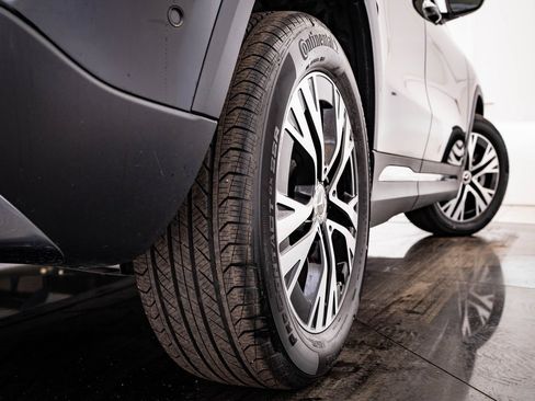 Certified 2025 Mercedes-Benz GLA 250 4MATIC image 44