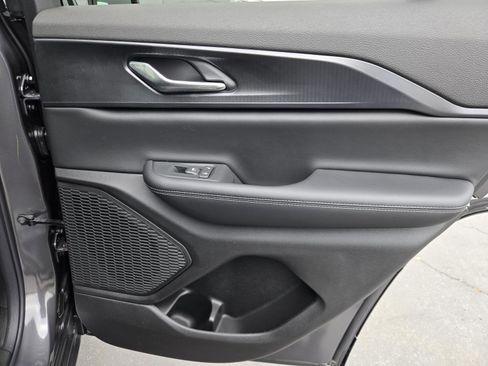 New 2026 Jeep Grand Cherokee Laredo X image 30