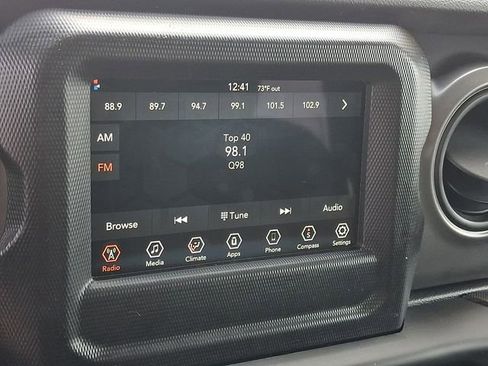 Used 2023 Jeep Wrangler Sport S image 17