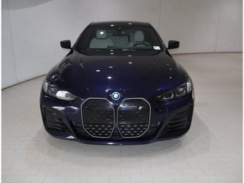 Certified 2023 BMW i4 eDrive40 w/ M Sport Package RWD image 9