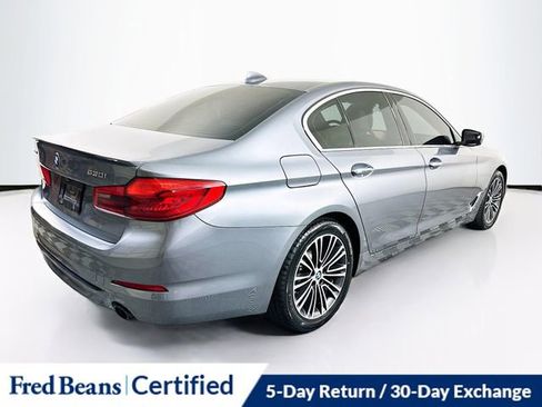 Used 2018 BMW 530i xDrive image 8