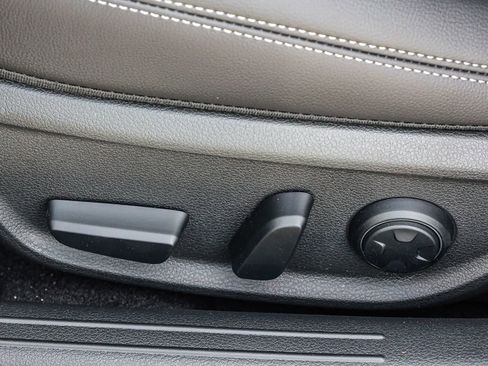 New 2026 Genesis G70 2.5T image 24