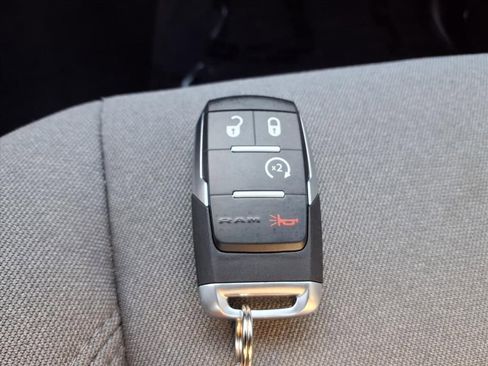 Used 2024 RAM 2500 Big Horn w/ Level 2 Equipment Group image 17