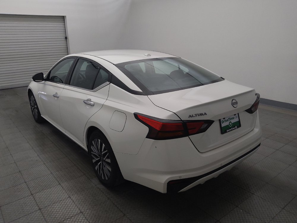 Used 2024 Nissan Altima 2.5 SV FWD image 5
