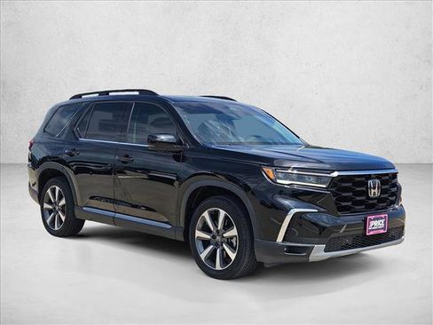 Used 2023 Honda Pilot Elite image 4