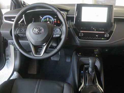 New 2026 Toyota Corolla XSE image 2