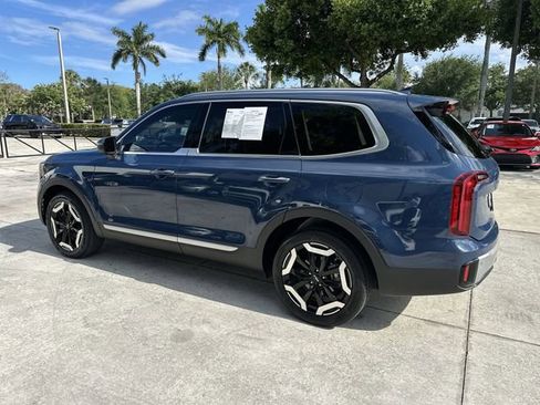 Used 2023 Kia Telluride S w/ S Sunroof Package FWD image 36
