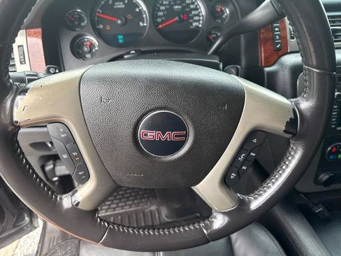 Used 2009 GMC Sierra 2500 SLT w/ Entertainment Package AWD/4WD image 13