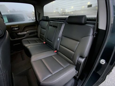 Used 2018 GMC Sierra 2500 SLT w/ Duramax Plus Package image 20