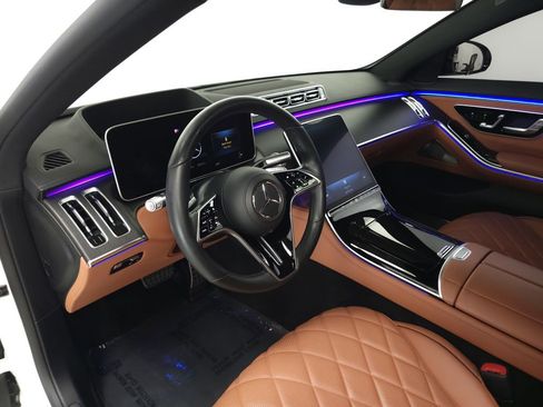 Used 2023 Mercedes-Benz S 500 4MATIC image 9
