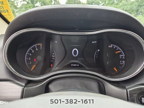 Used 2022 Jeep Grand Cherokee Laredo E RWD image 26