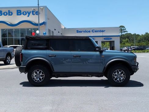 Used 2022 Ford Bronco Badlands AWD/4WD image 2