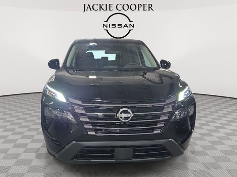 New 2026 Nissan Rogue SV FWD image 2