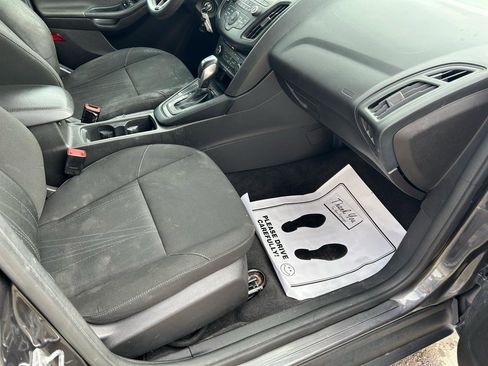 Used 2015 Ford Focus SE image 12