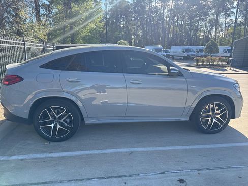 Used 2024 Mercedes-Benz GLE 53 AMG GLE 53 AMG w/ Driver Assistance Package image 3