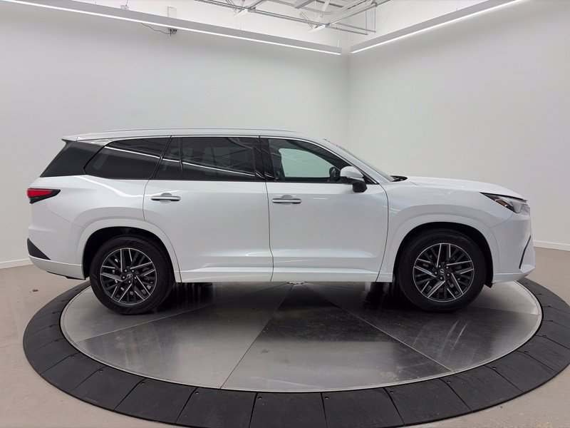Used 2025 Lexus TX 350 AWD w/ Technology Package image 2