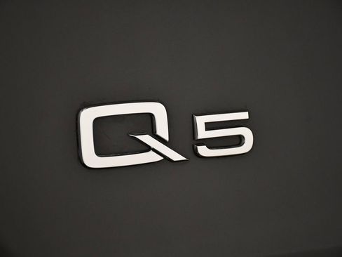 Certified 2023 Audi Q5 2.0T Premium Plus w/ Premium Plus Package image 9