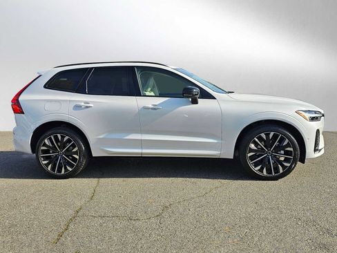 New 2026 Volvo XC60 B5 Ultra w/ Climate Package AWD/4WD image 2