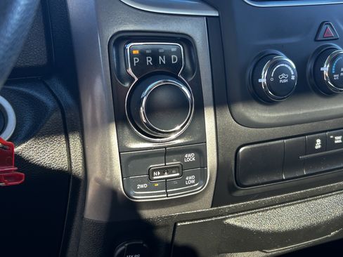 Used 2024 RAM 1500 Classic SLT image 24