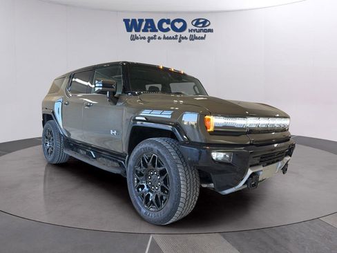 Used 2025 GMC Hummer EV 2X w/ LPO, Roof Cross Rail Package AWD/4WD image 37
