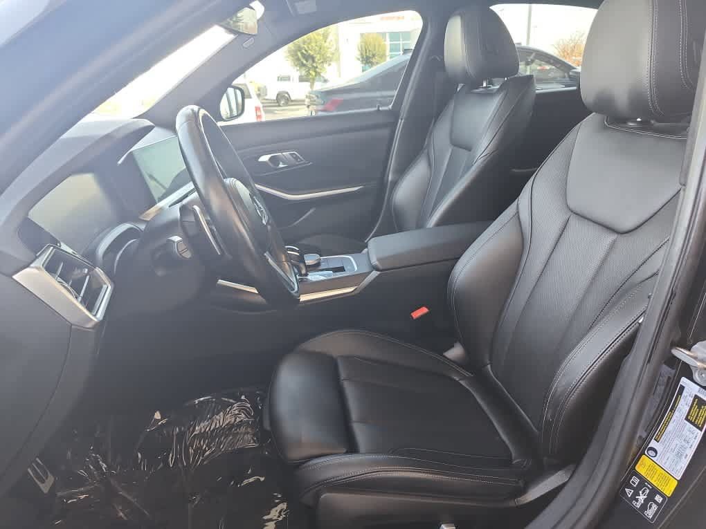 Used 2022 BMW 330i xDrive Sedan w/ M Sport Package AWD/4WD image 15
